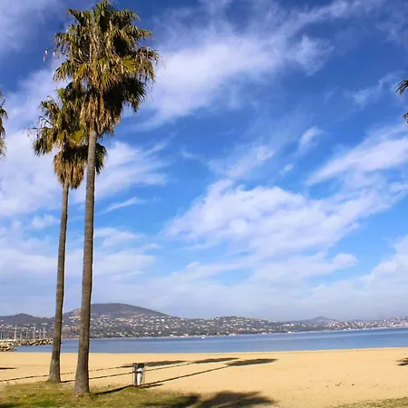 Marcange - Appt Vue Imprenable Sur Le Port Et La 코골렝